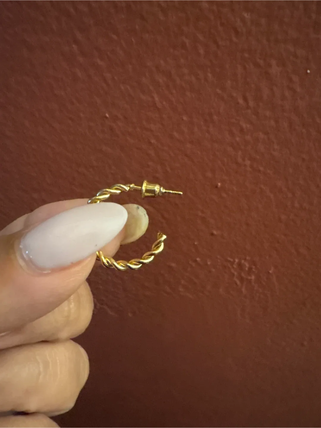 New Gold tone Twisted Hoop Earrings image indicator(5)