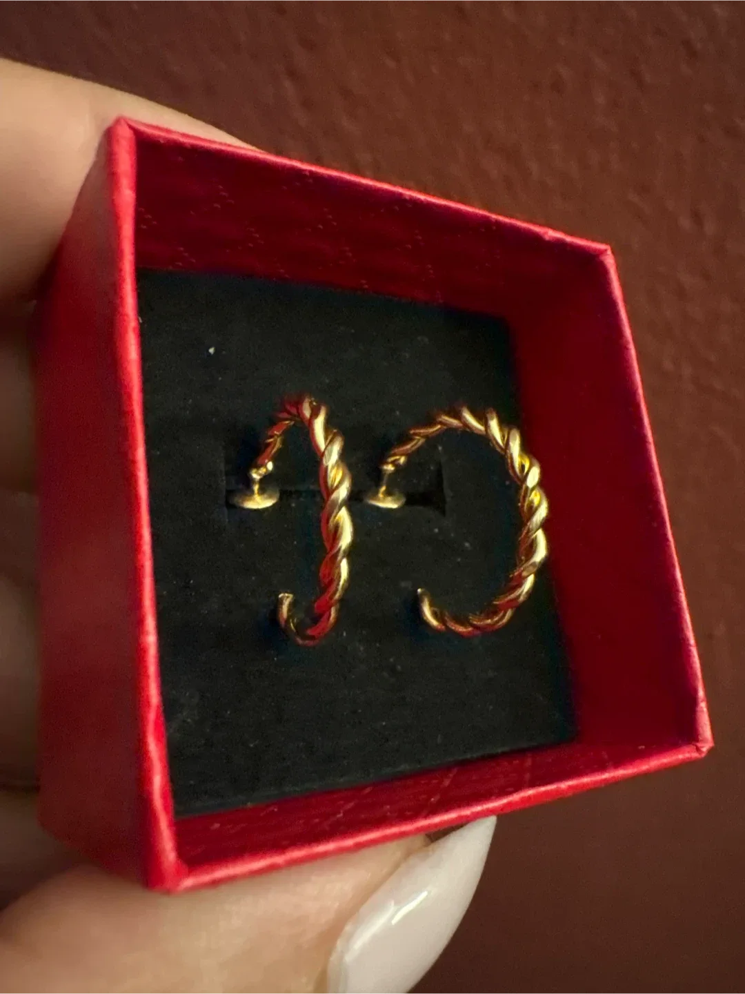 New Gold tone Twisted Hoop Earrings image indicator(2)