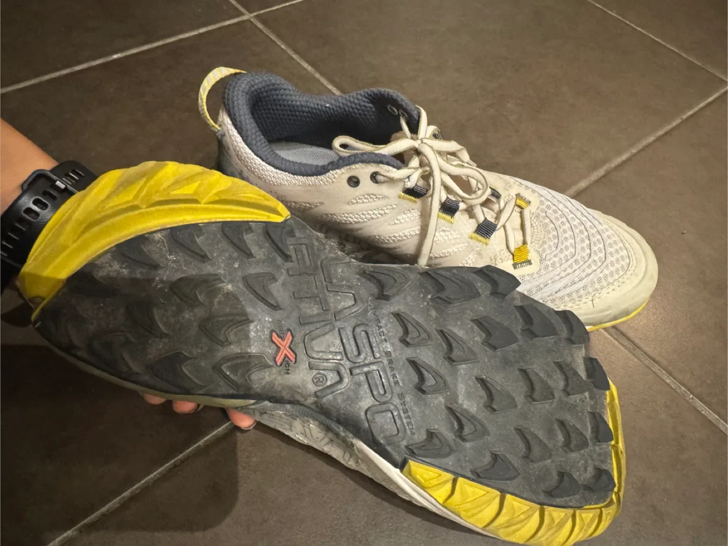 La Sportiva Akasha II mountain running shoes image indicator(4)