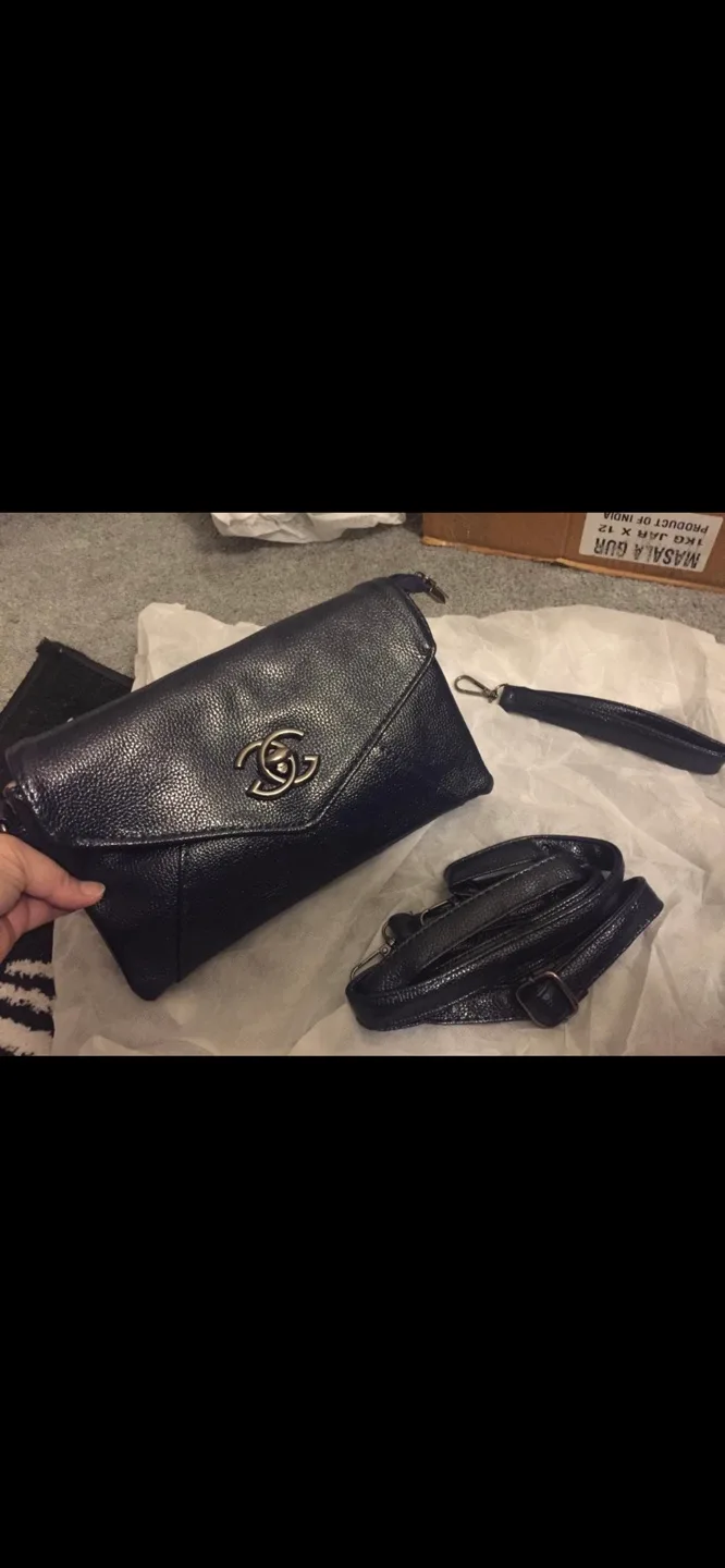 Black Clutch with Strap image indicator(2)