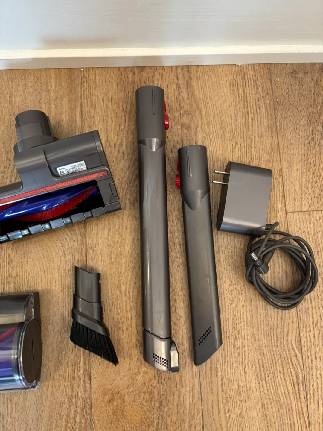 Dyson V11 Absolute Cordless Vacuum image indicator(2)