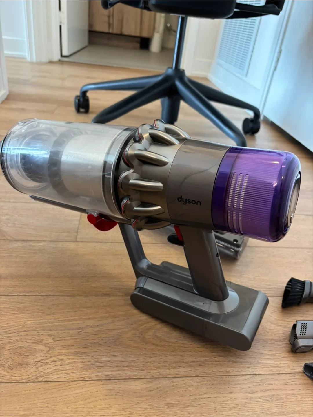 Dyson V11 Absolute Cordless Vacuum image indicator(10)