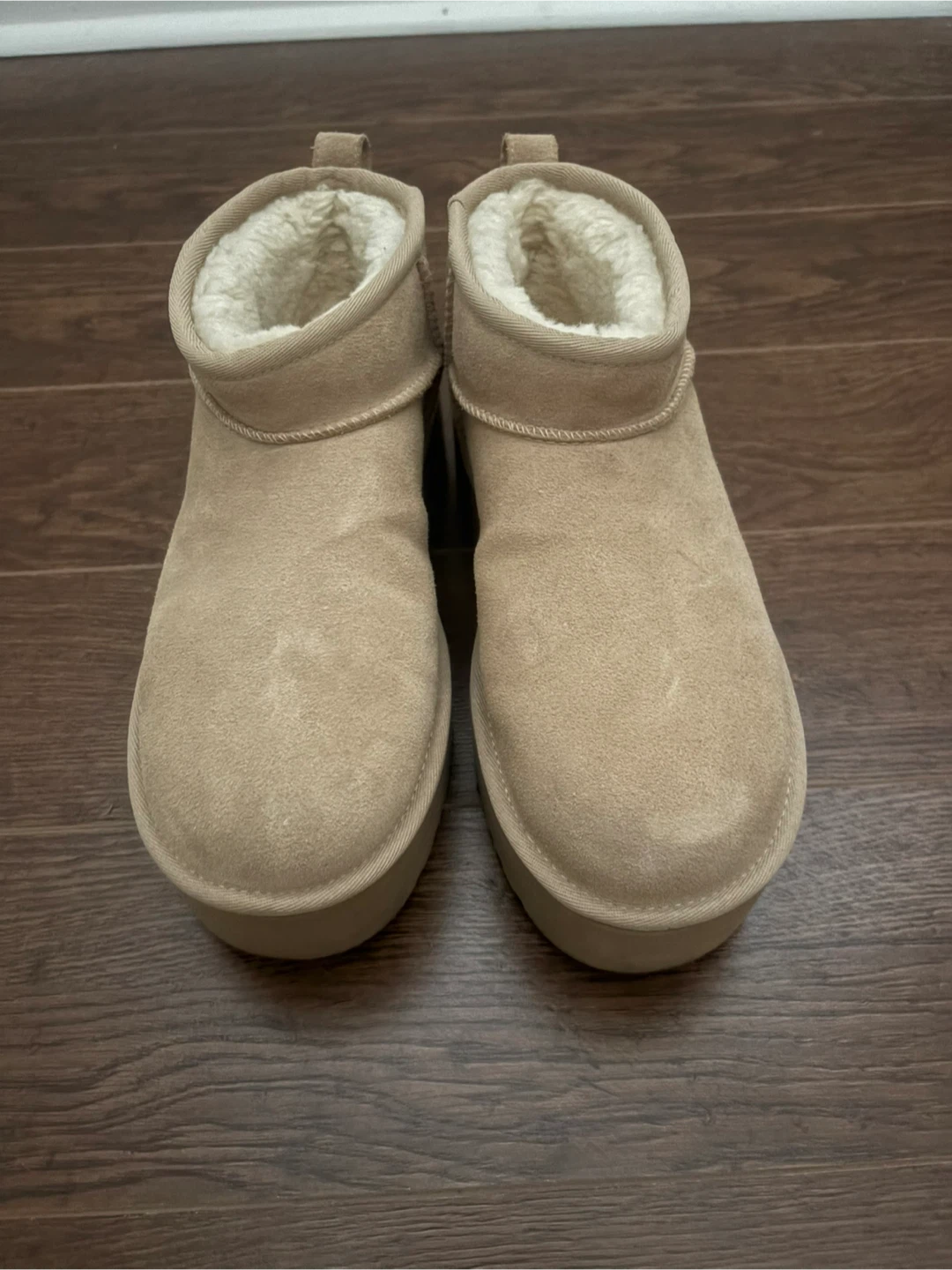 UGG Mini Platform Boot