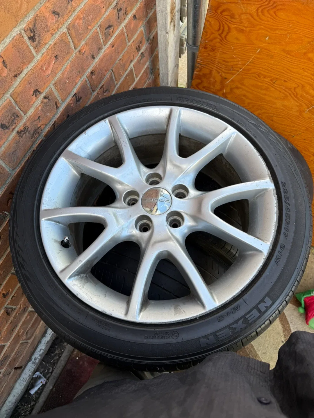 Dodge Rims with Nexen Tires - Set of 4 image indicator(3)