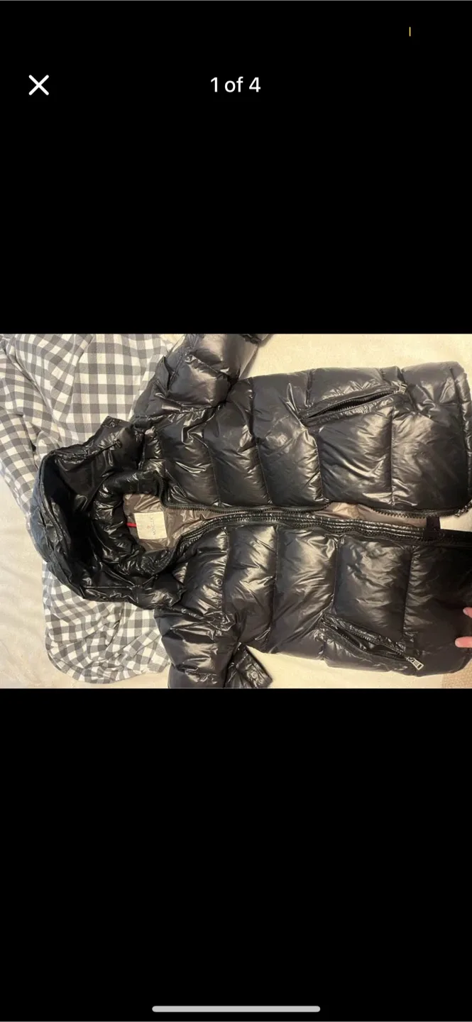 Moncler Black Puffer Jacket image indicator(2)