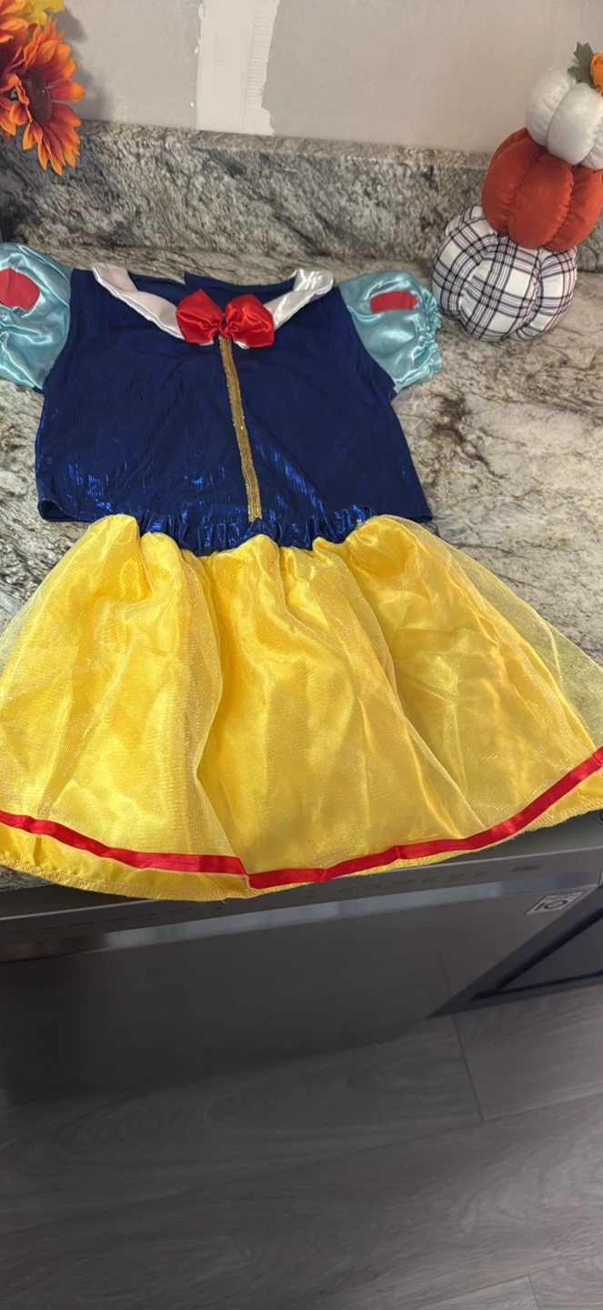 Snow White Costume - Kids Size 4-5 year old check more pictures - photo 3