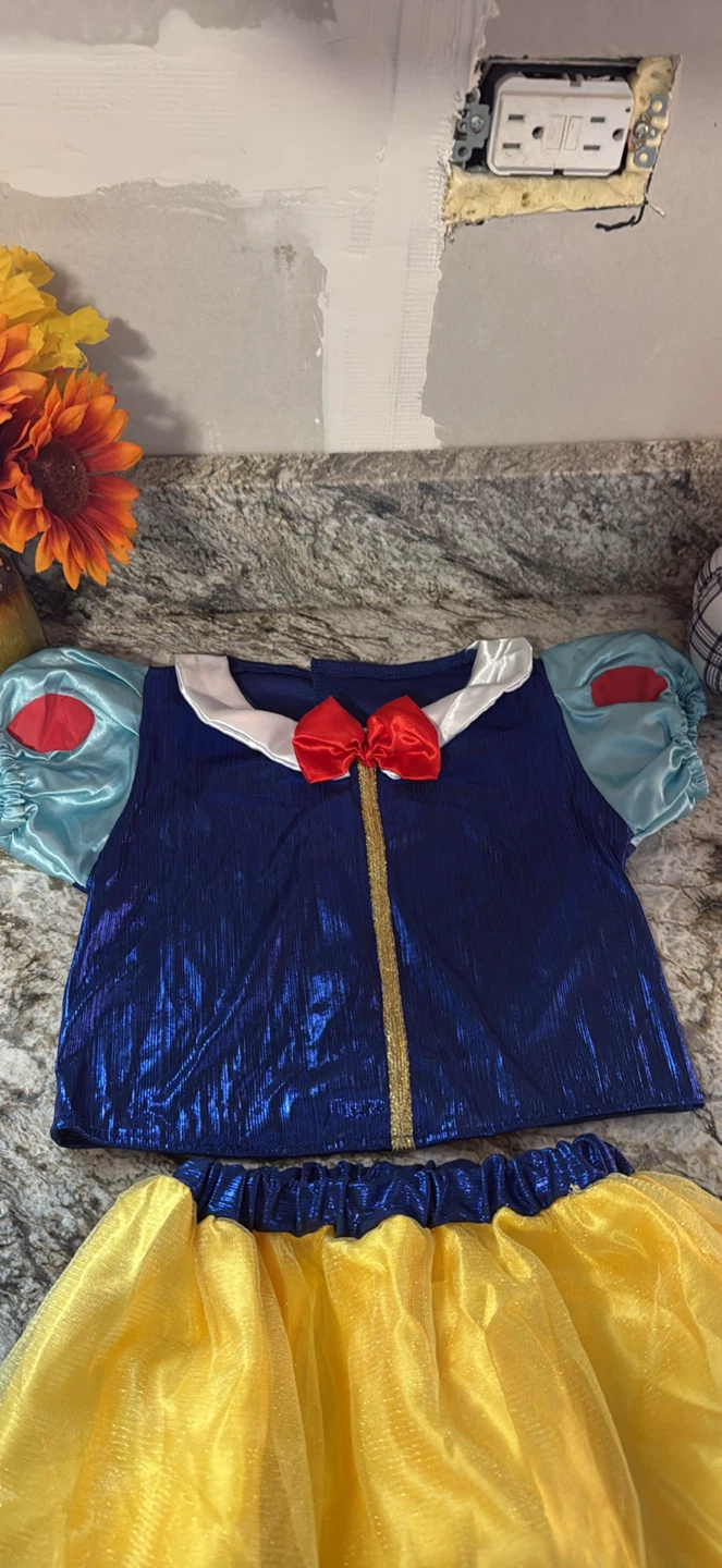 Snow White Costume - Kids Size 4-5 year old check more pictures - photo 2