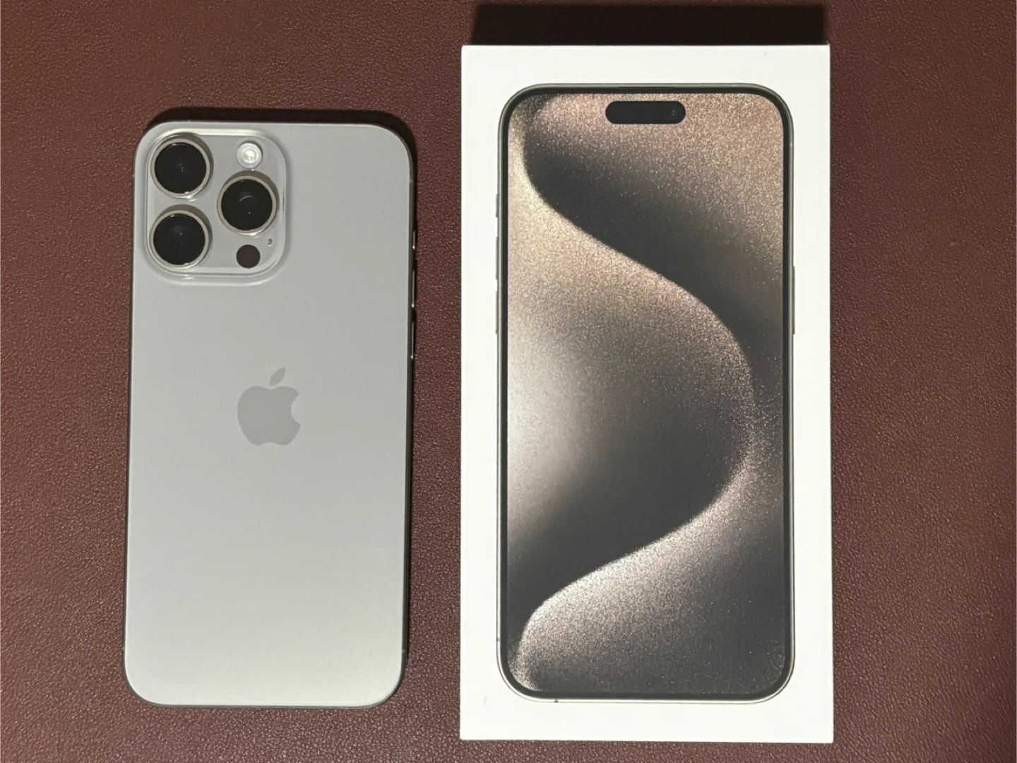 iPhone 15 Pro Max 256GB Natural Titanium (Box Included)