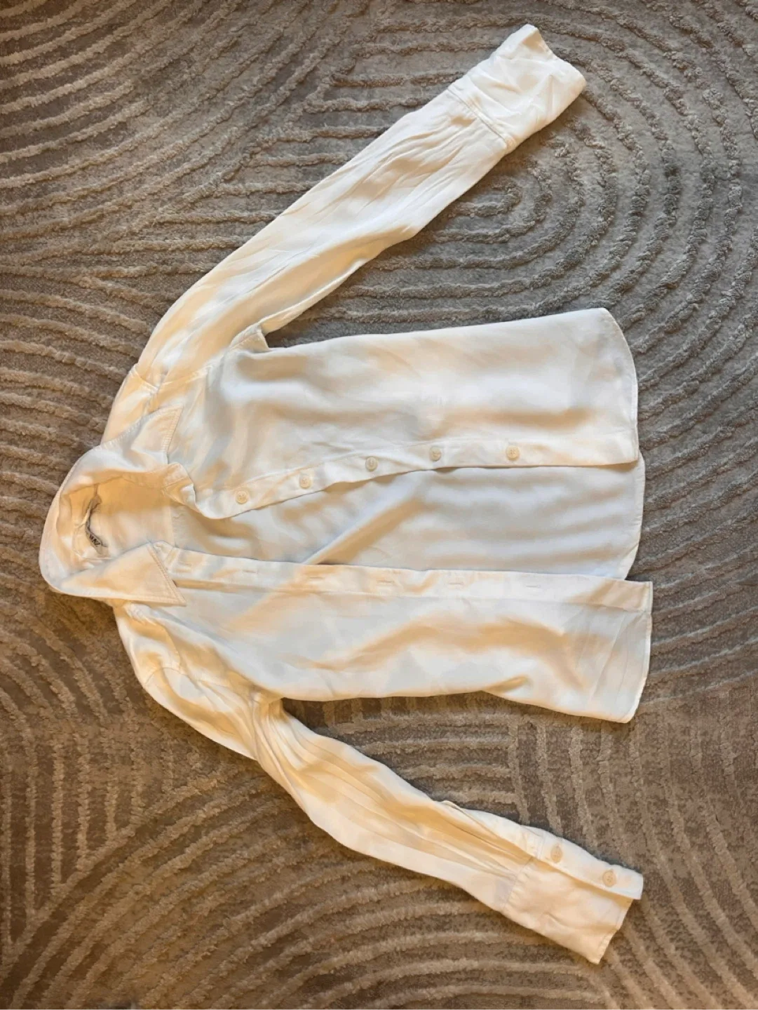 Zara Satin Effect Blouse - Size XS-S image indicator(2)