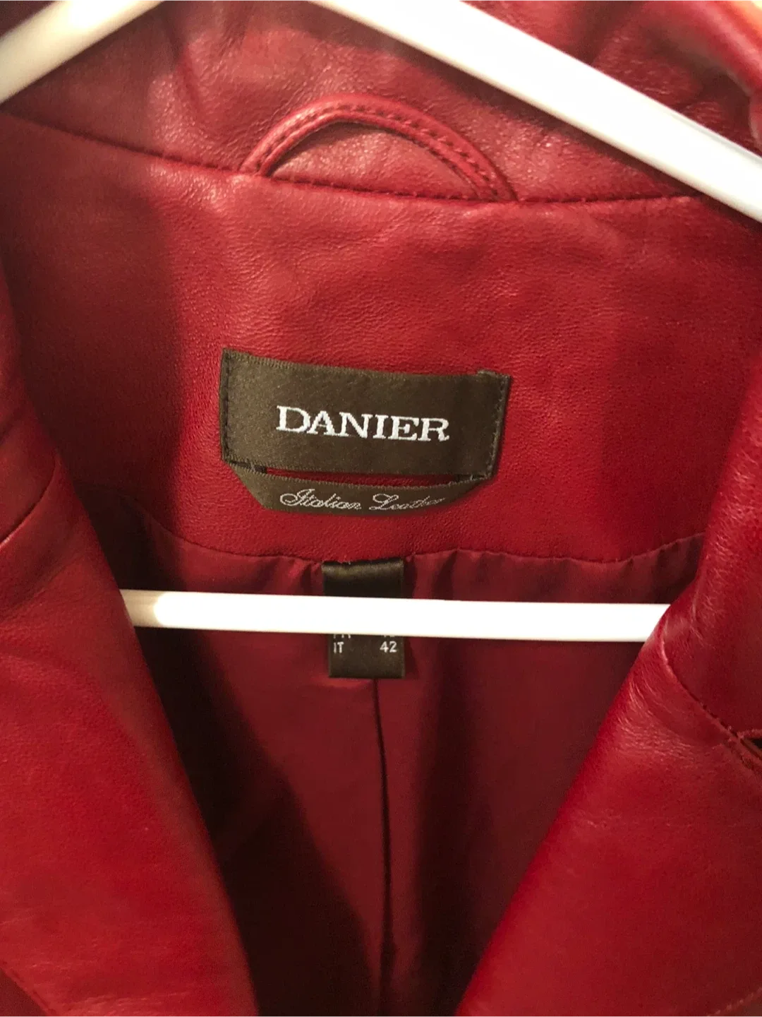 Danier jacket image indicator(6)
