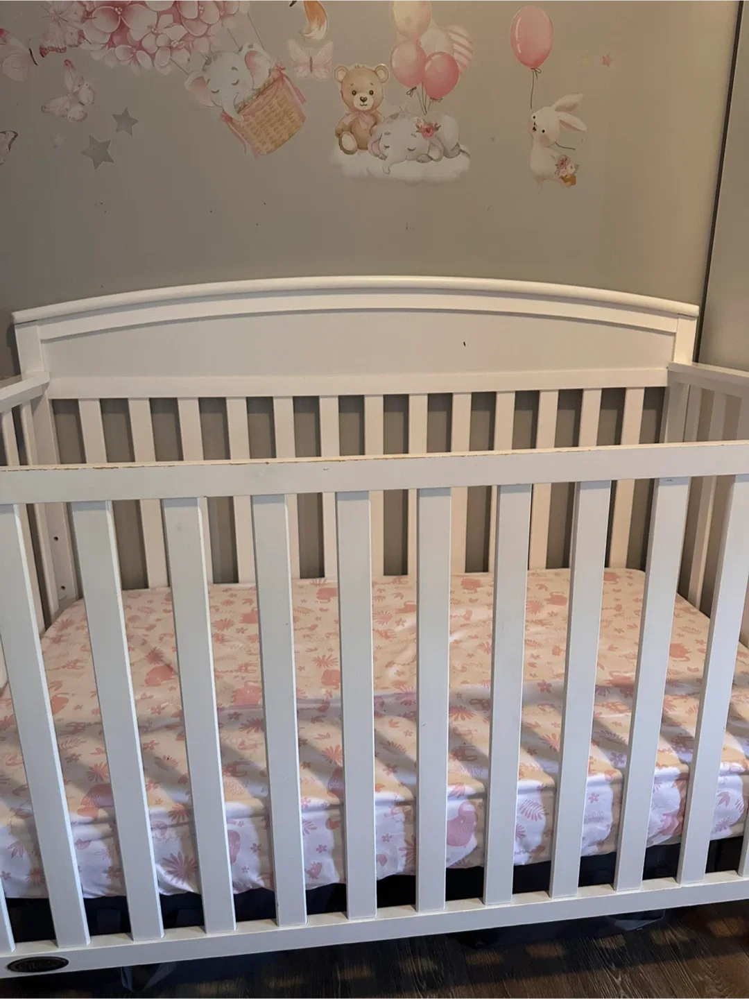 White Baby Crib image indicator(2)