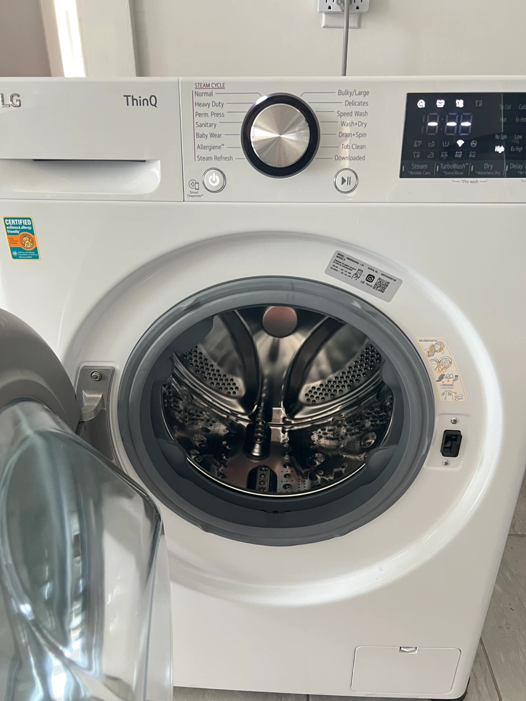 LG 2.4 cu. ft. Smart Washer/Dryer Combo - photo 2