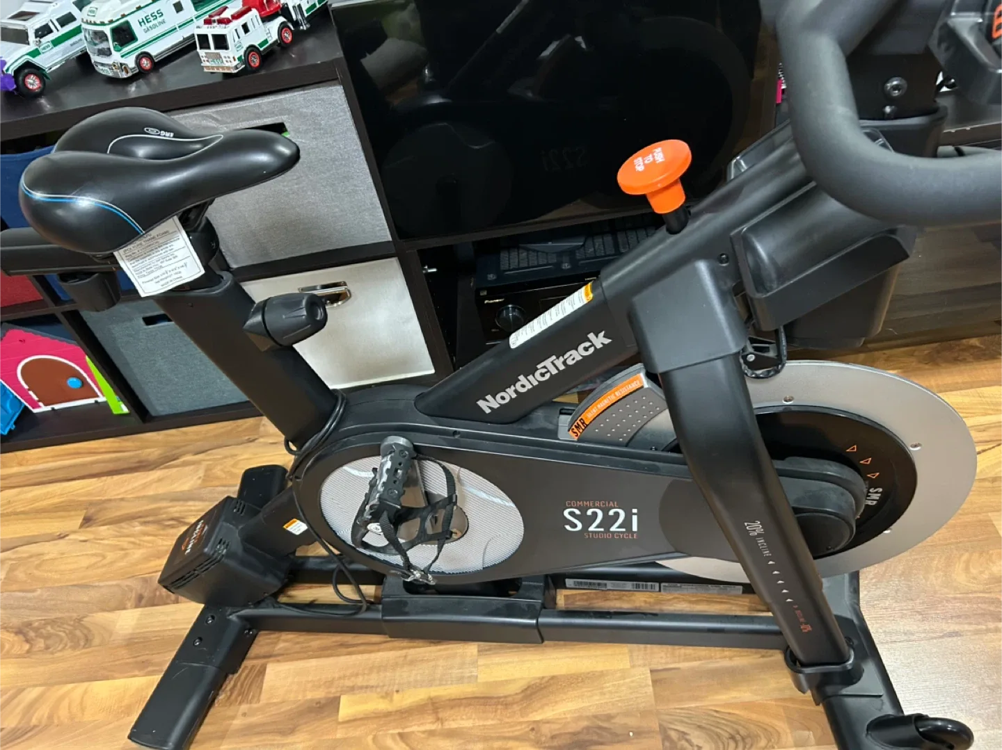 NordicTrack S22i Studio Cycle Exercise Bike image indicator(3)
