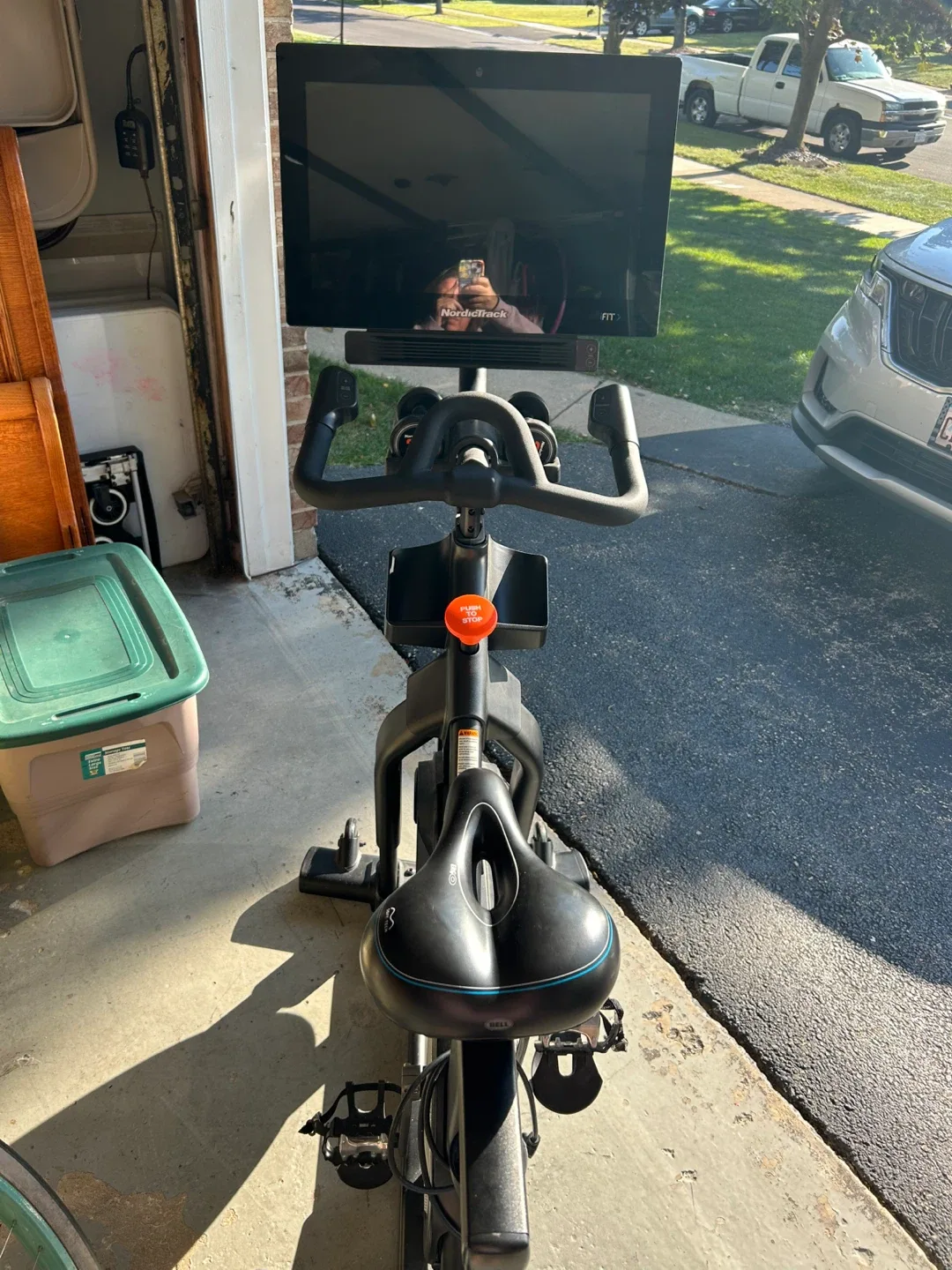 NordicTrack S22i Studio Cycle Exercise Bike image indicator(4)