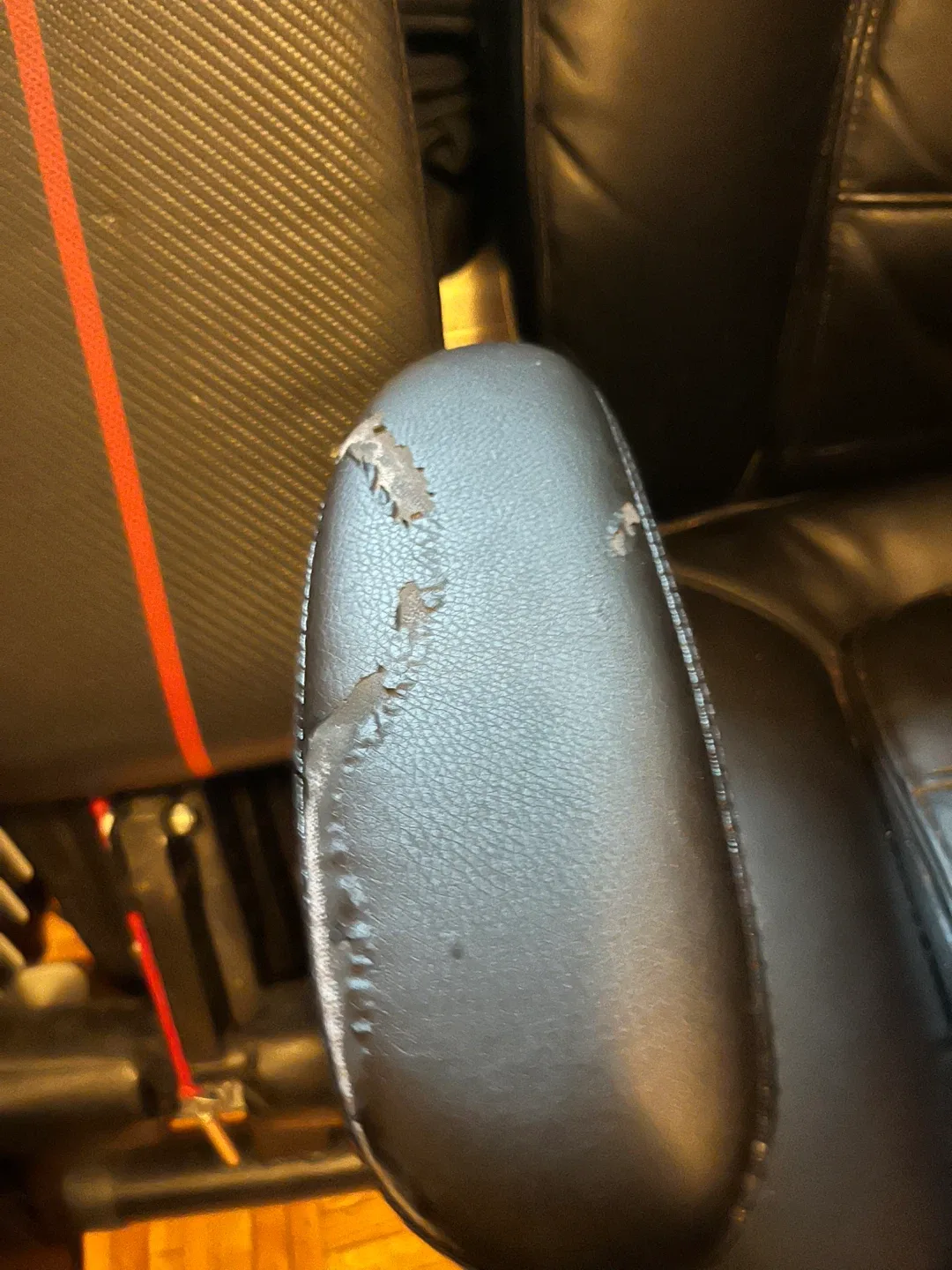 Black Leather Gaming Chair - Used Condition image indicator(3)