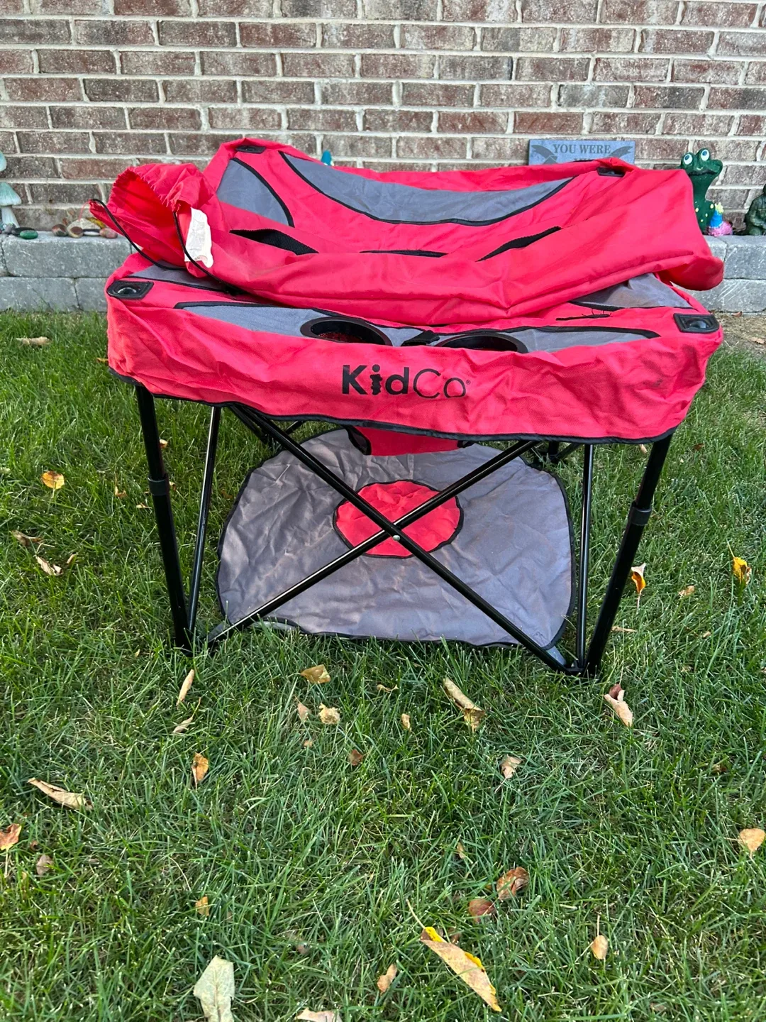 KidCo GoPod Portable Activity Seat image indicator(4)