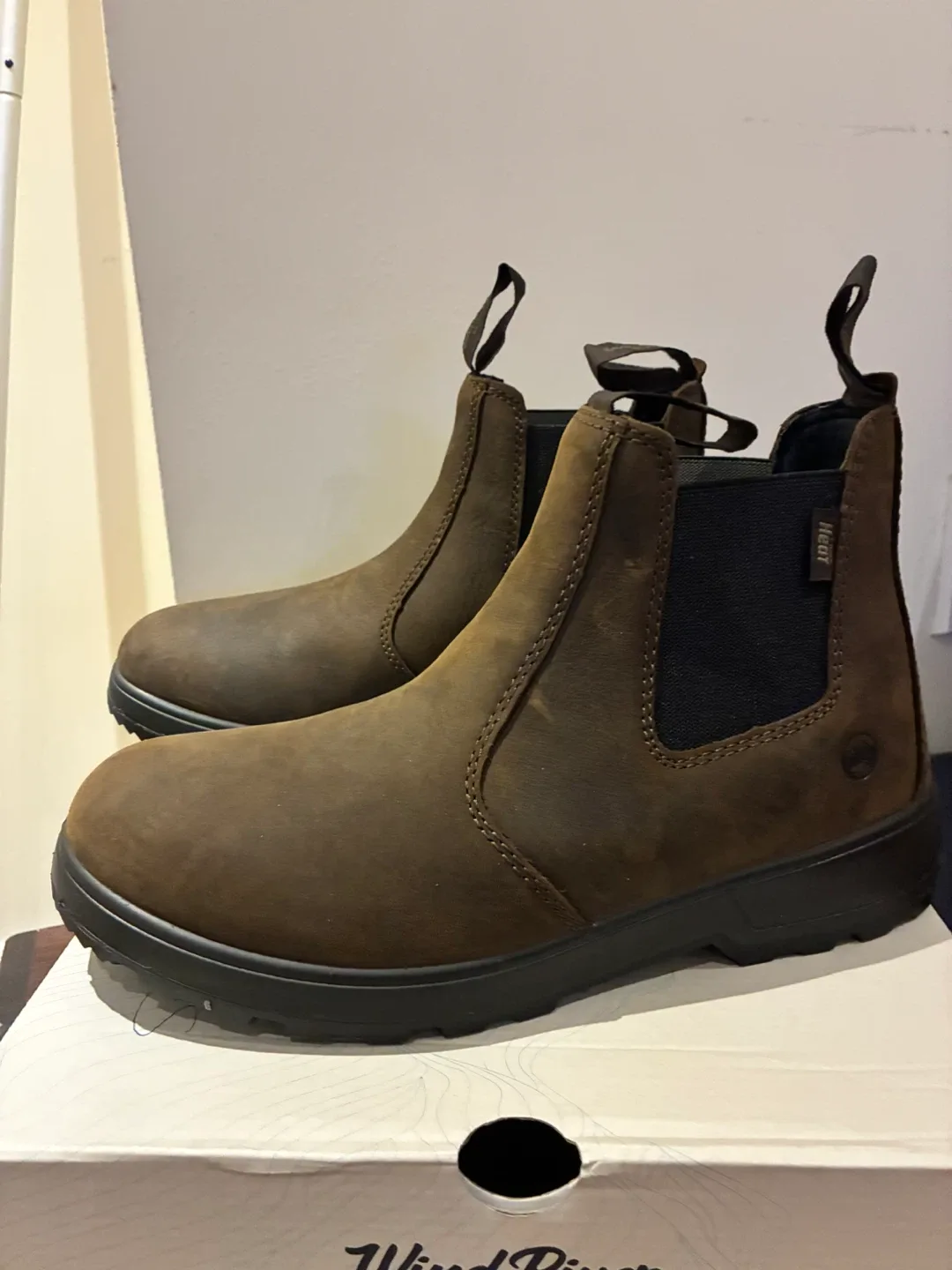 Wind River Back Forty Boots - Men's Size 8.5 thumbnail