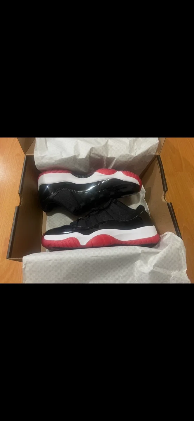 Nike Air Jordan 11 Retro Low, Size 12 thumbnail
