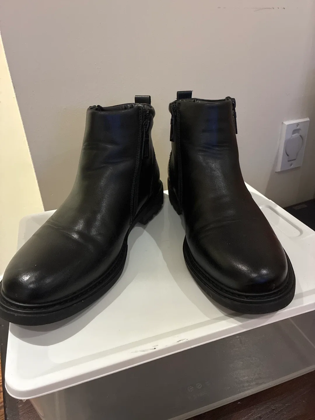 Black Ankle Boots, Size 8 thumbnail