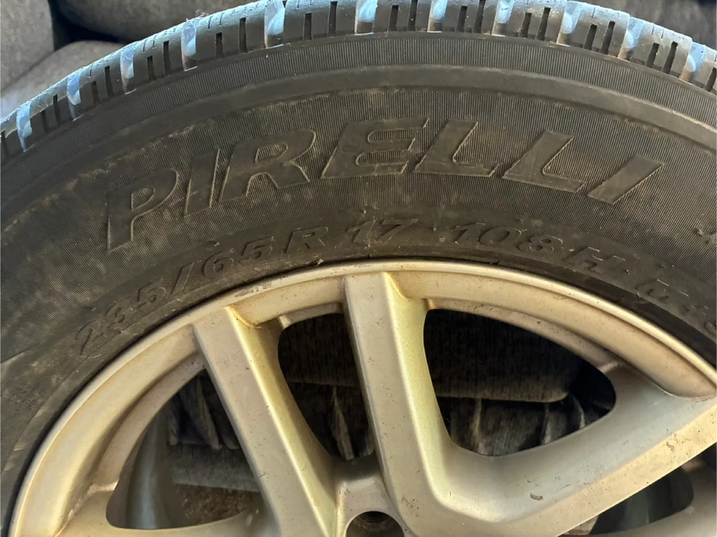 NEED GONE BY NOV 20! - Pirelli winter 235/65R17 Tires image indicator(2)