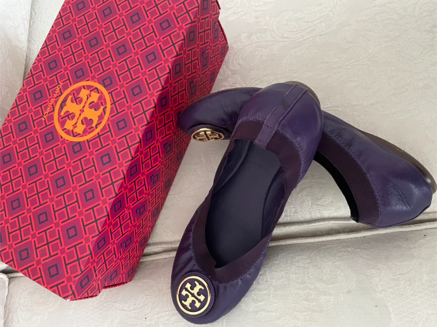 Tory Burch flat shoes size 8 image indicator(2)