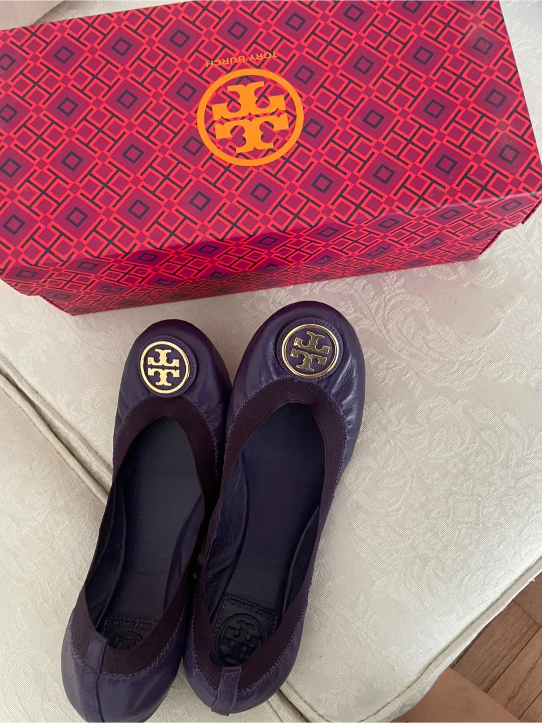 Tory Burch flat shoes size 8 image indicator(3)