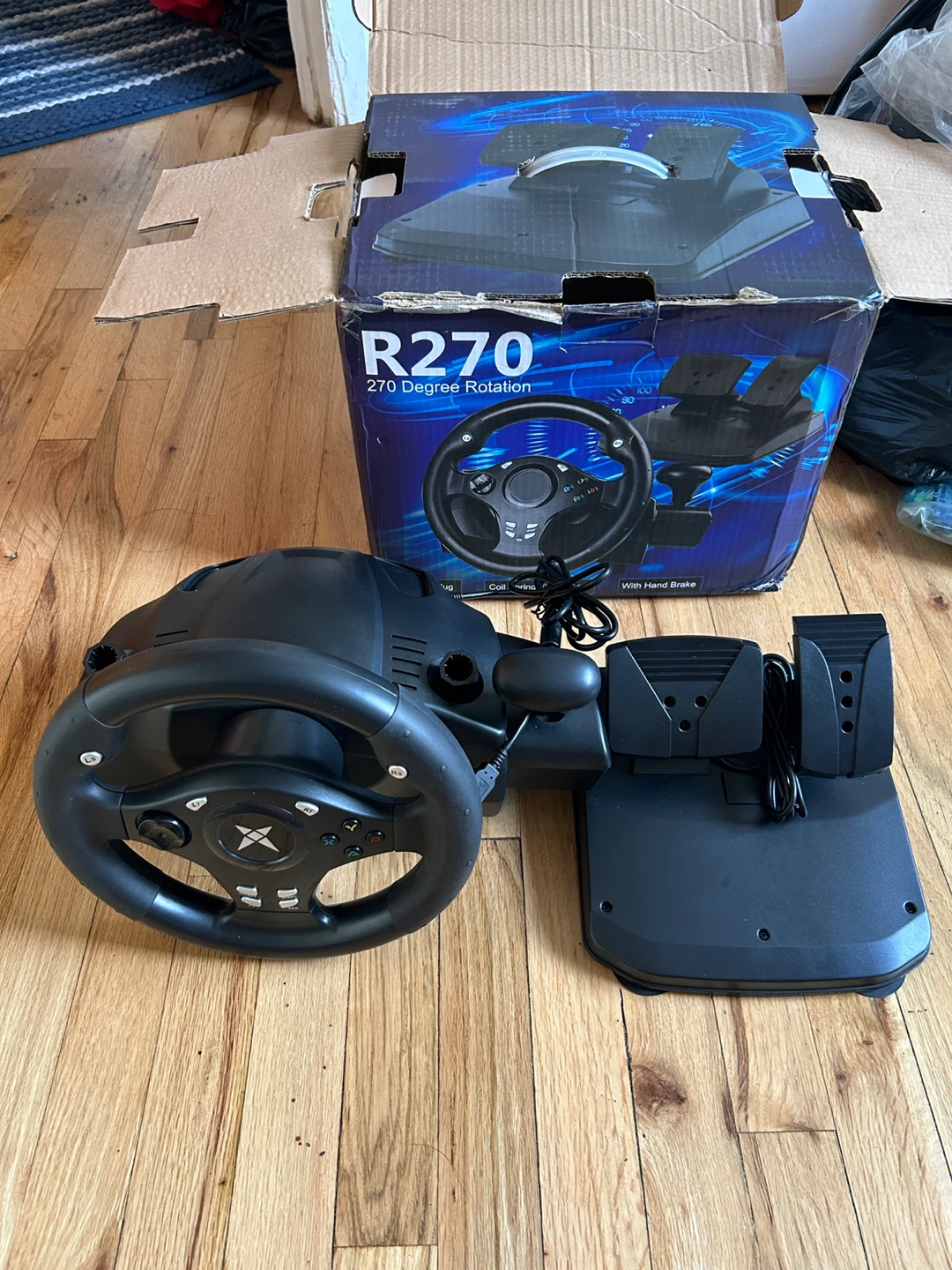R270 Racing Wheel with Pedals - Like New!