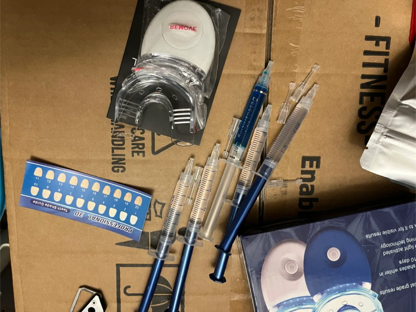 NEW Teeth Whitening Kit with LED Accelerator Light image indicator(3)