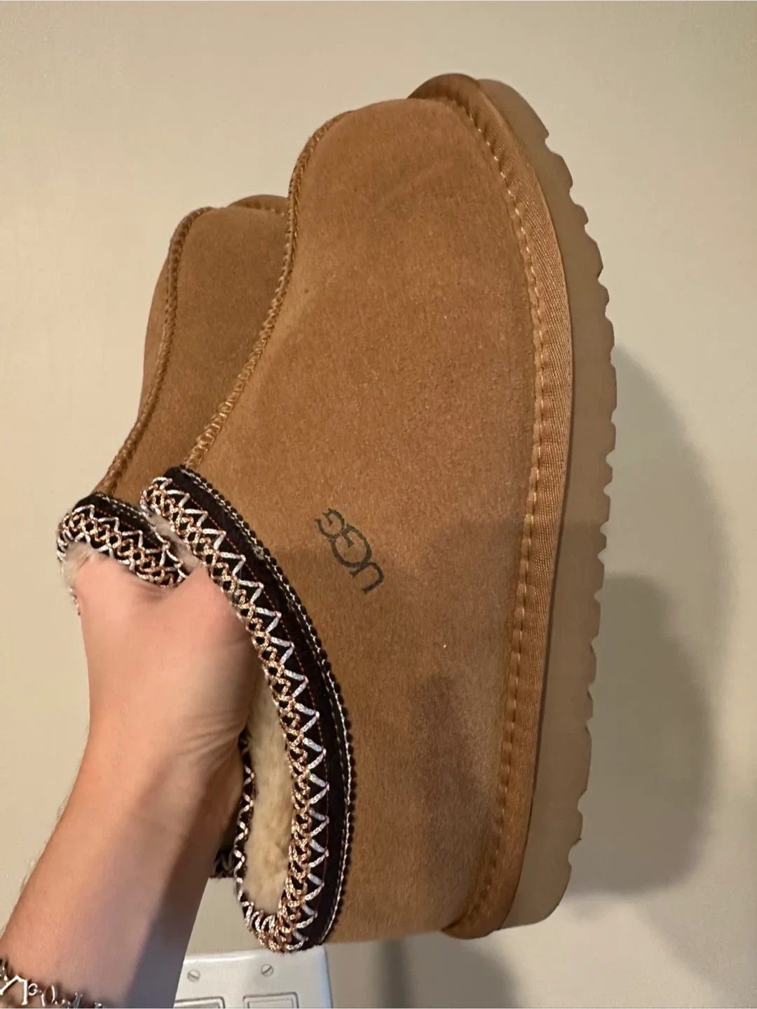 UGG Women's Tasman Slipper, Brown image indicator(2)