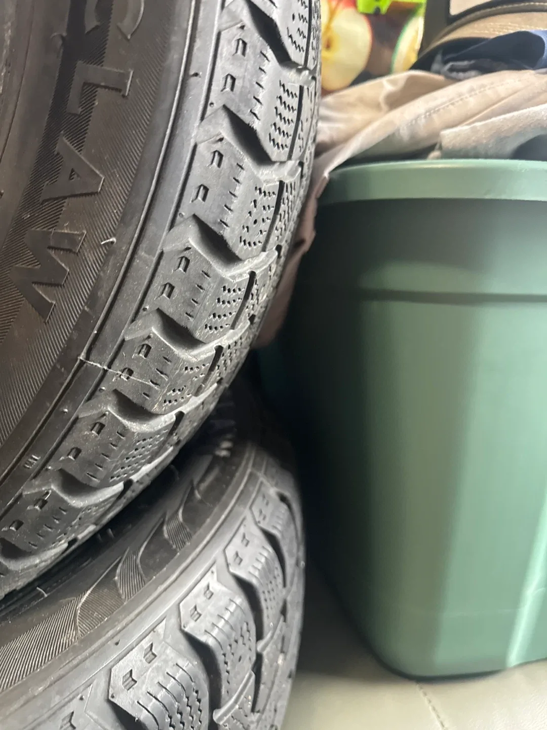 Extreme Grip Winter Tires image indicator(2)