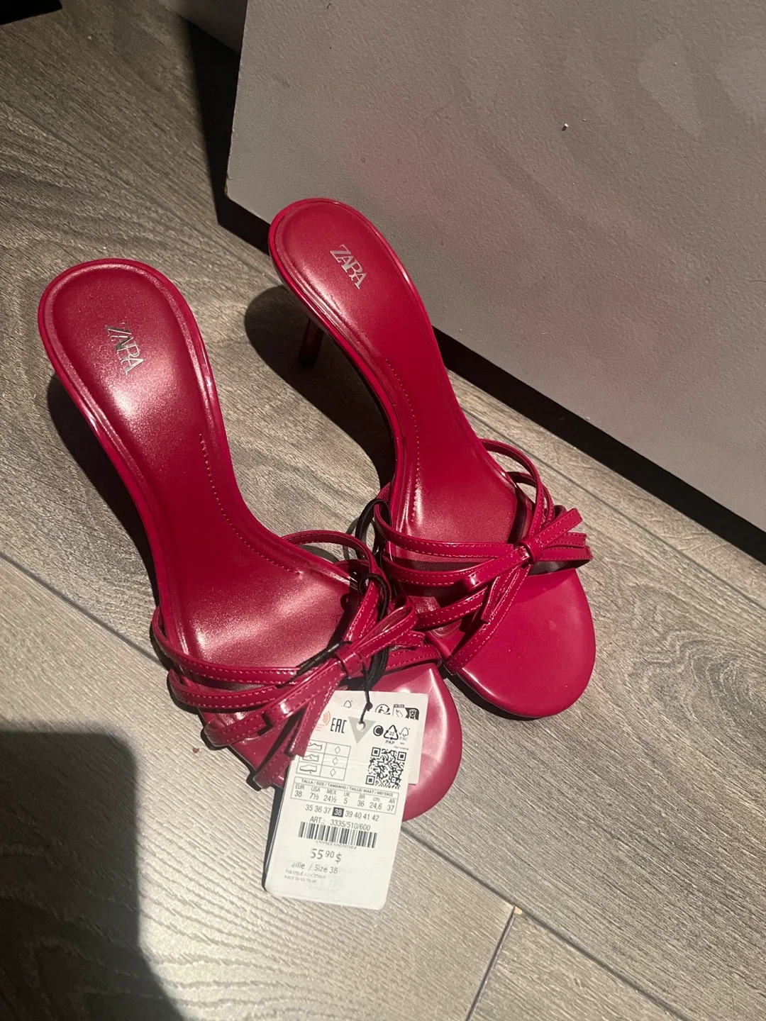 Zara Heeled Sandals - Size 7.5 - Red - New with Tags thumbnail