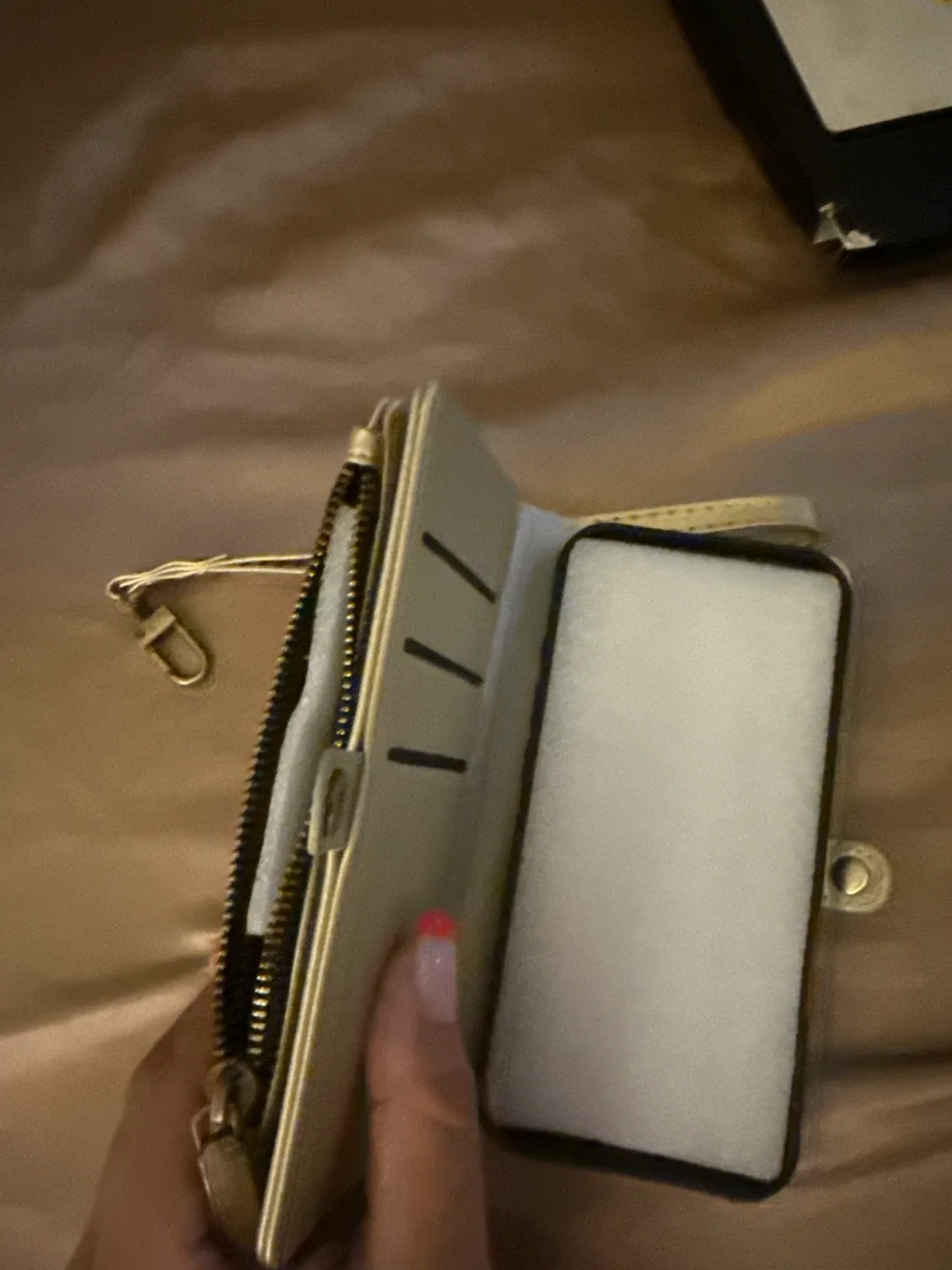 iPhone 16 pro max case image indicator(5)