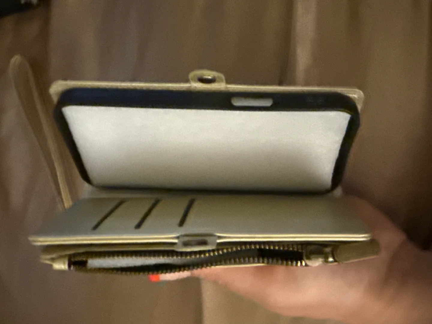 iPhone 16 pro max case image indicator(9)