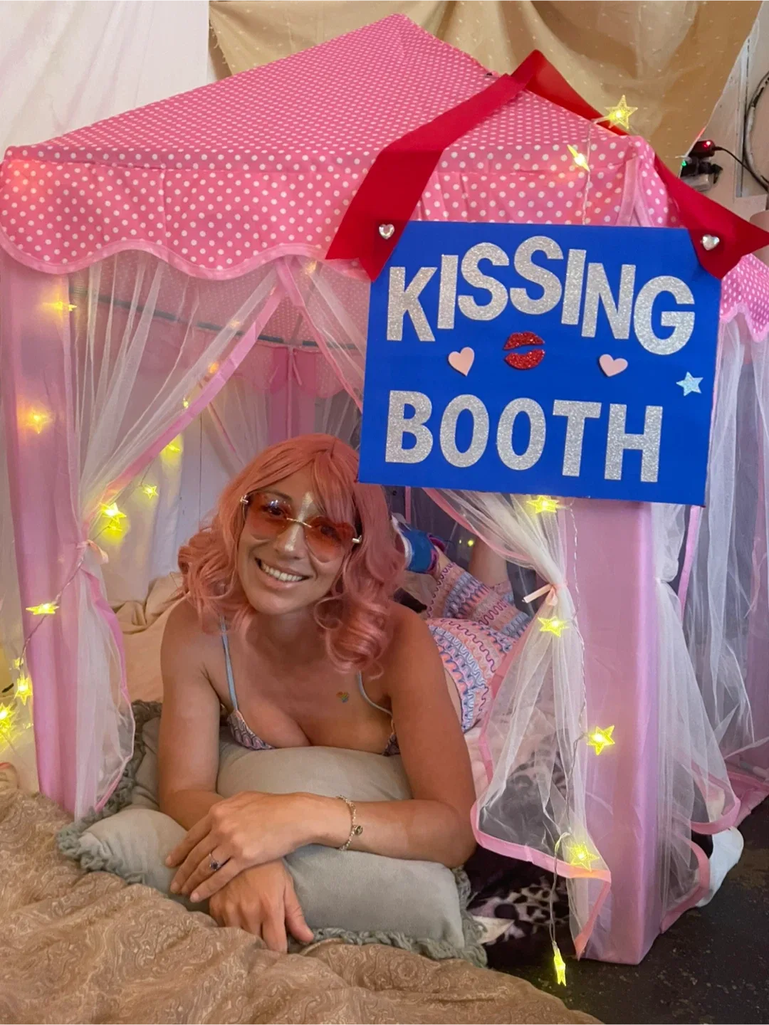 Pink Wavy Bob Wig image indicator(2)