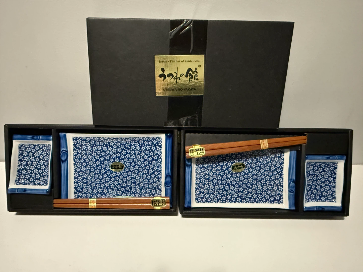 Urushino Yakata Tableware Set