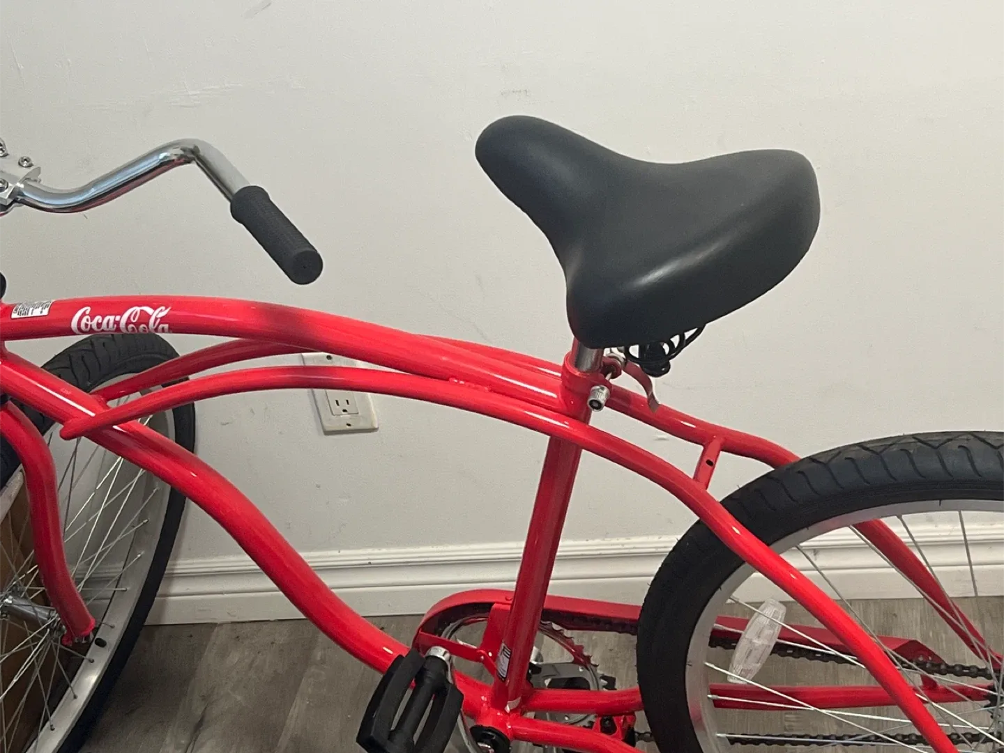 Coca-Cola Red Cruiser Bike image indicator(3)