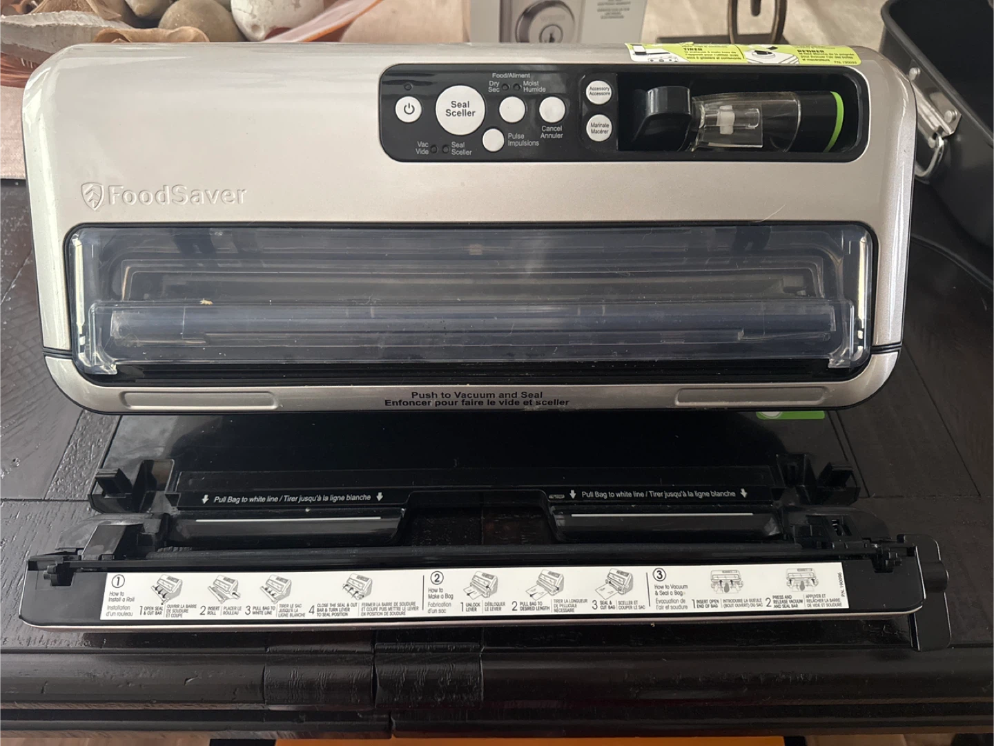 FoodSaver Vacuum Sealer - photo 2