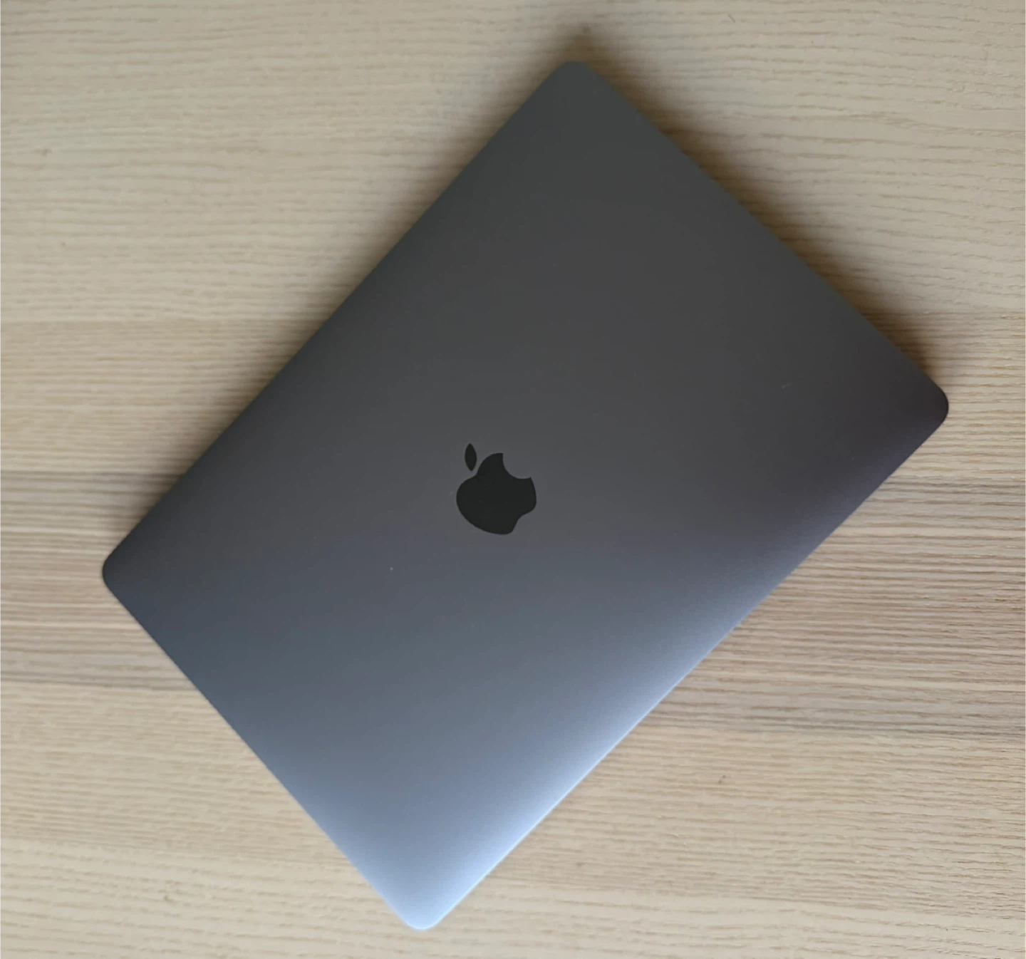 Apple Space Gray MacBook Pro M1 13”