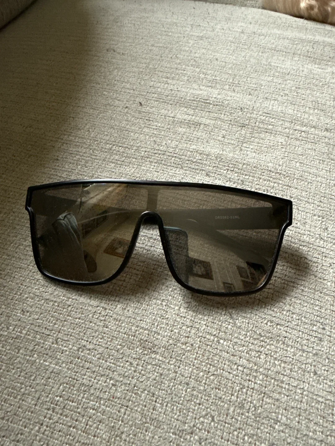 Sunglasses thumbnail