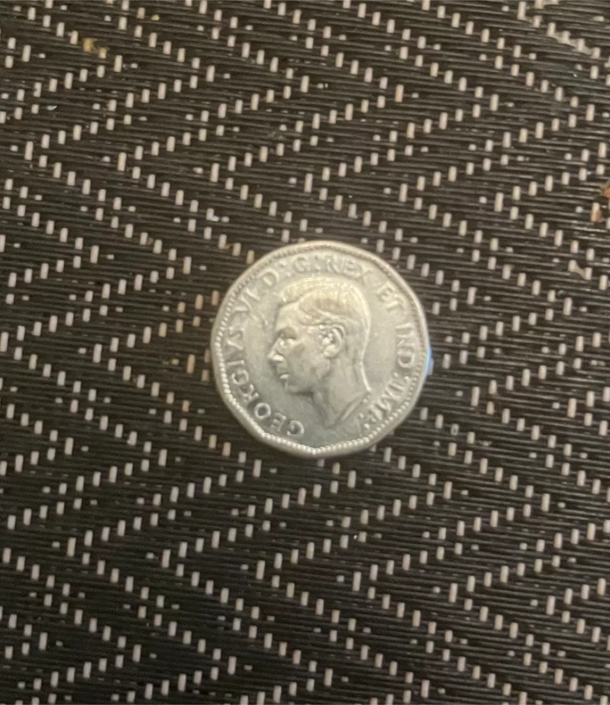 WW-2 1944 Canadian 5 Cent victory Coin image indicator(2)