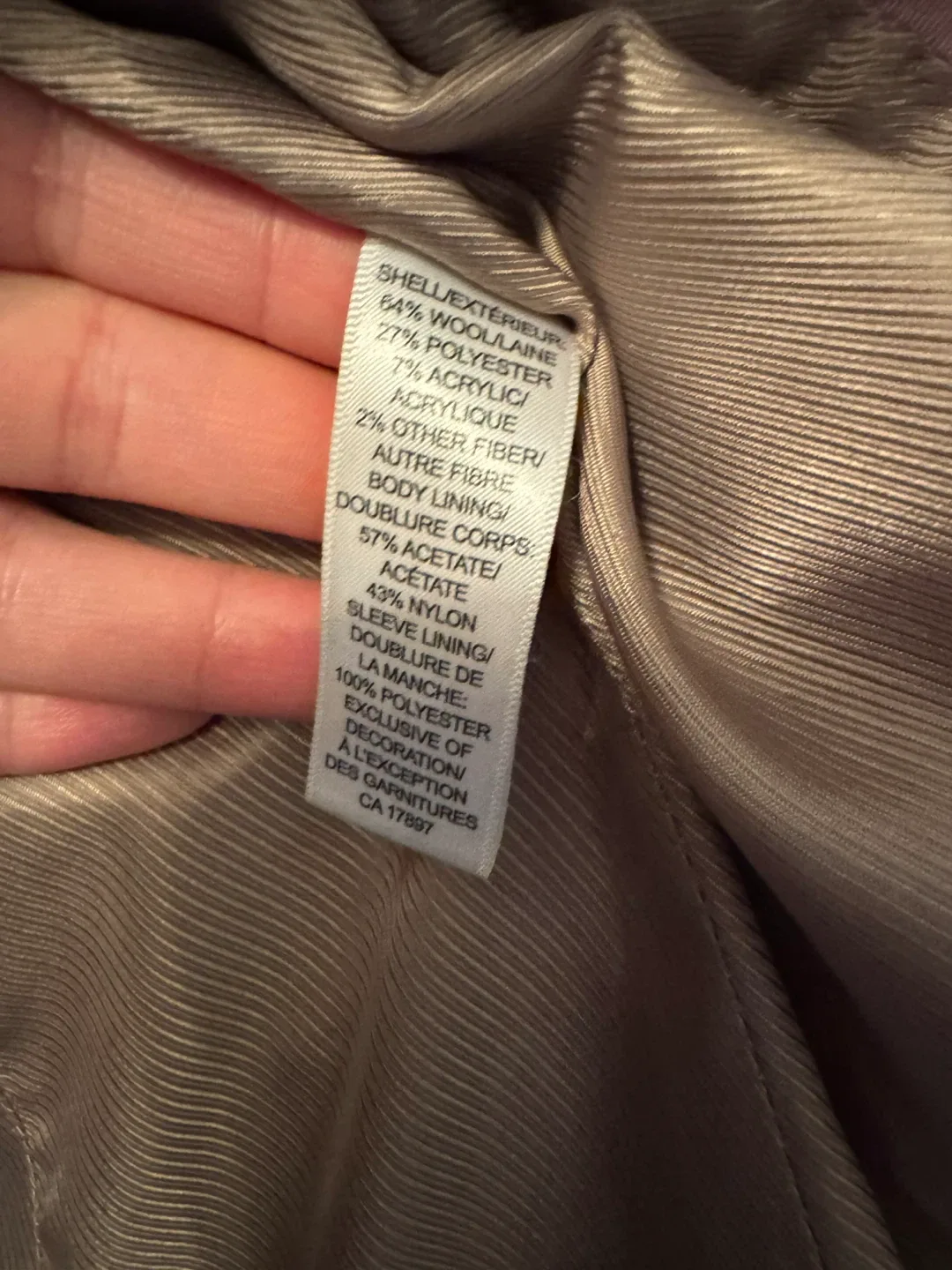 Banana Republic Herringbone Jacket - Size 8 image indicator(4)