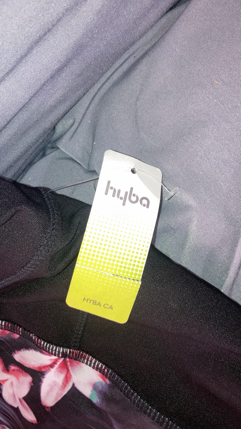 Penbrooke 2X Floral Activewear Set image indicator(6)