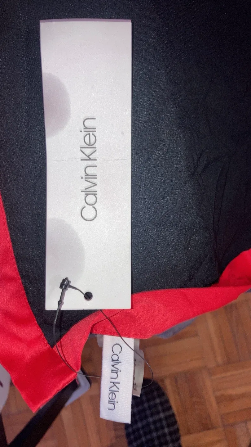 Calvin Klein Black & Red Shawl - Brand New image indicator(3)