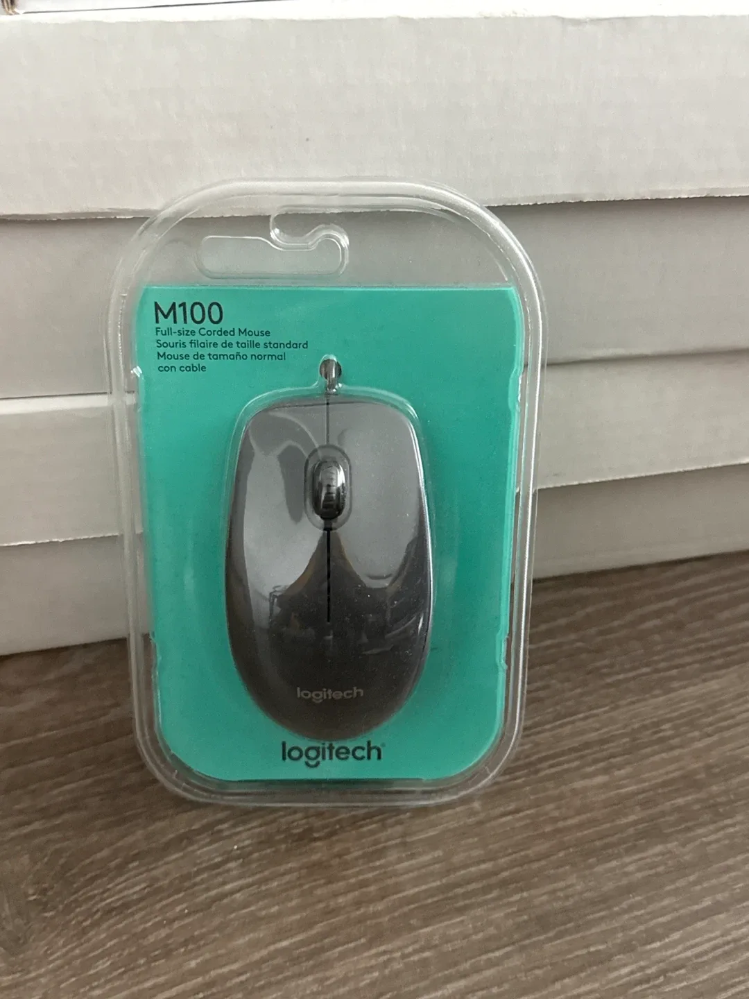 Logitech M100 Full-size Corded Mouse - New! thumbnail
