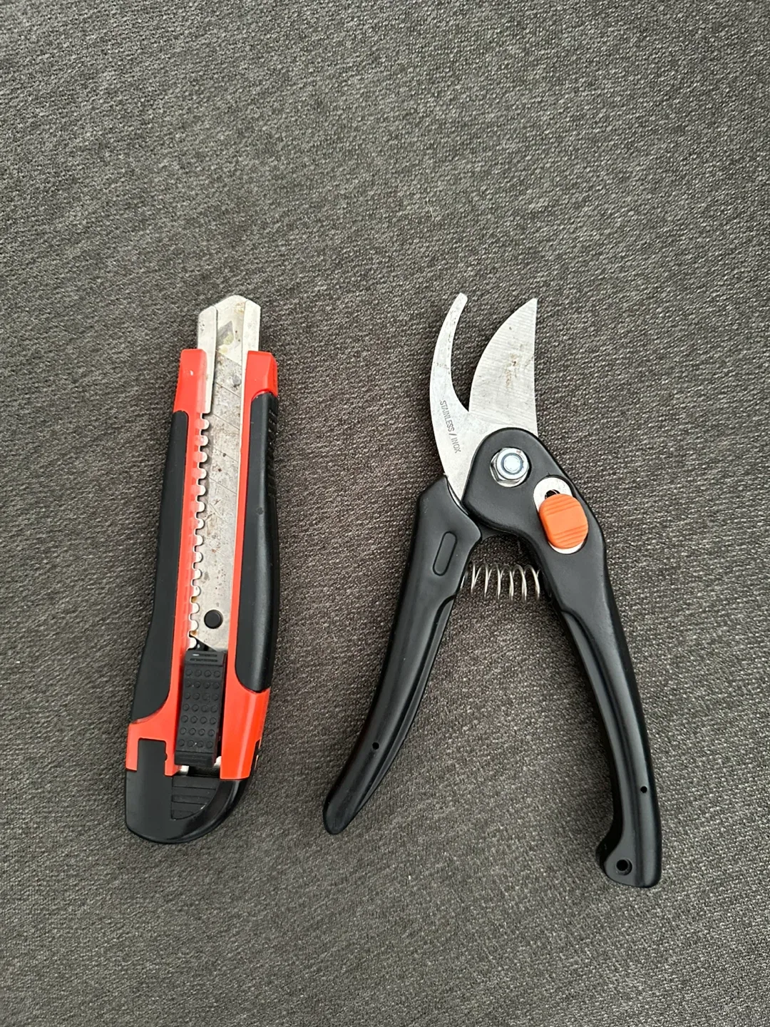 Craftsman Utility Knife & Pruning Shears thumbnail