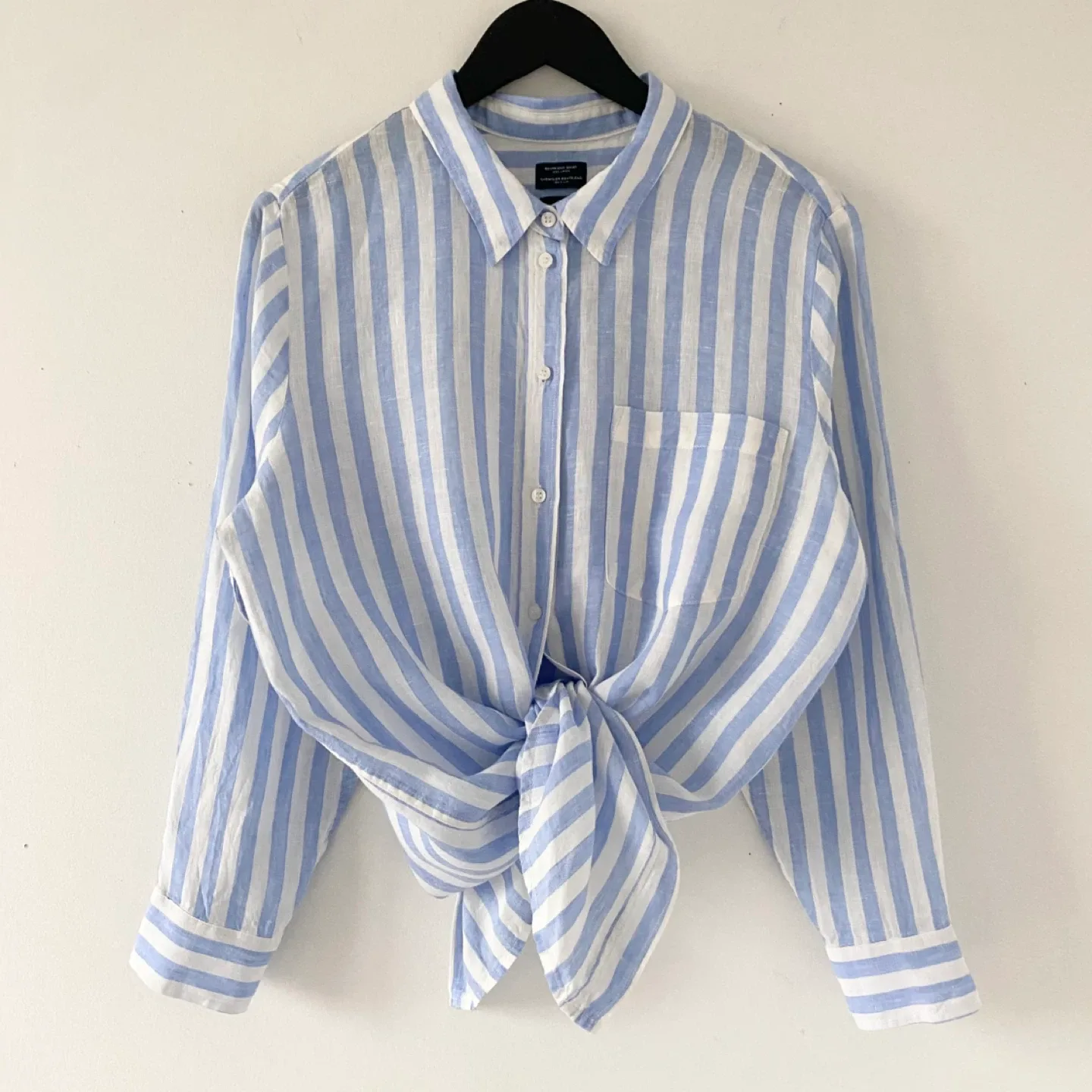 GAP 100% Linen Striped Button-Up Shirt thumbnail