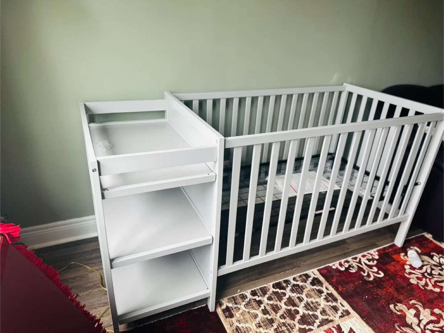 Baby Crib and Changing Table Combo image indicator(2)