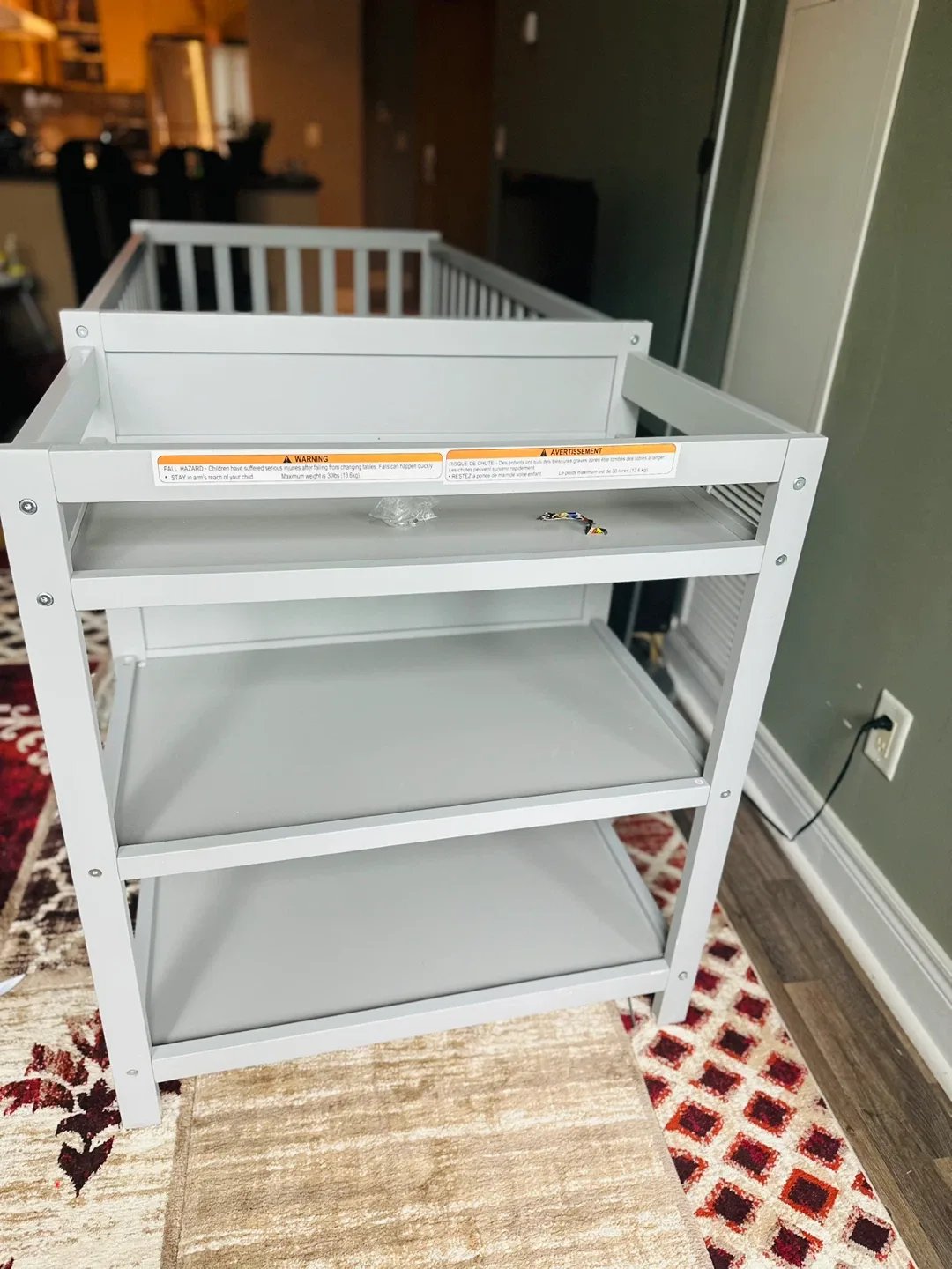 Baby Crib and Changing Table Combo image indicator(6)