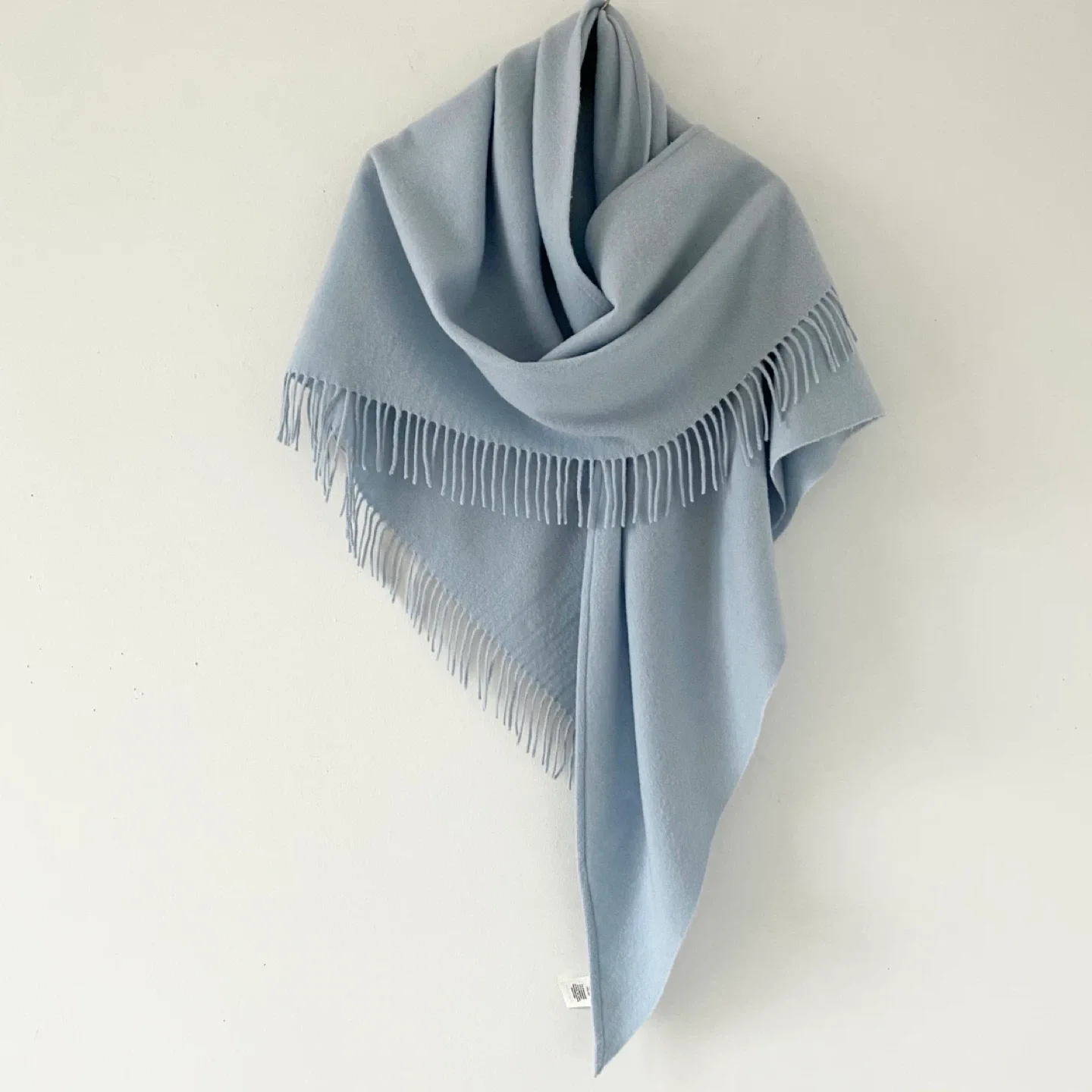 Aritzia Alxiliary 100% Wool Triangel Fringe Scarf thumbnail
