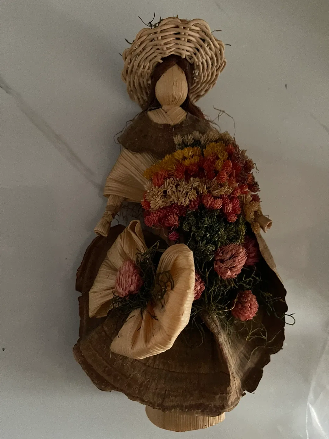 Corn Husk Doll with Flowers image indicator(2)